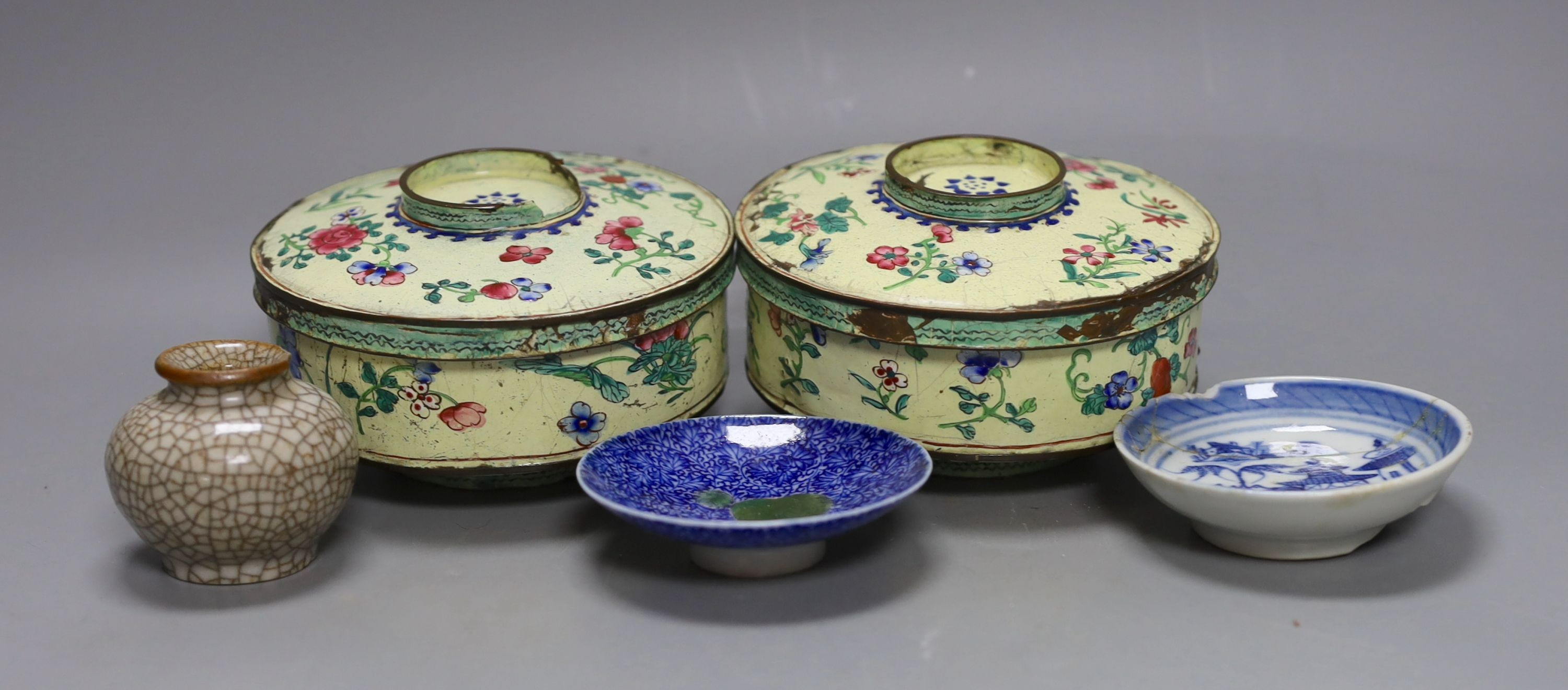 A pair of 18th/19th century Chinese Canton enamel bowls and covers, together with a Chinese miniature crackle glaze vase and other ceramics (5)